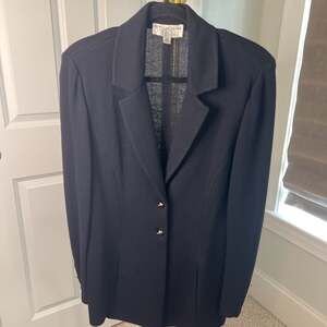 St. John Basics Black Santana Knit Longline Blazer Jacket Size 10Logo Buttons